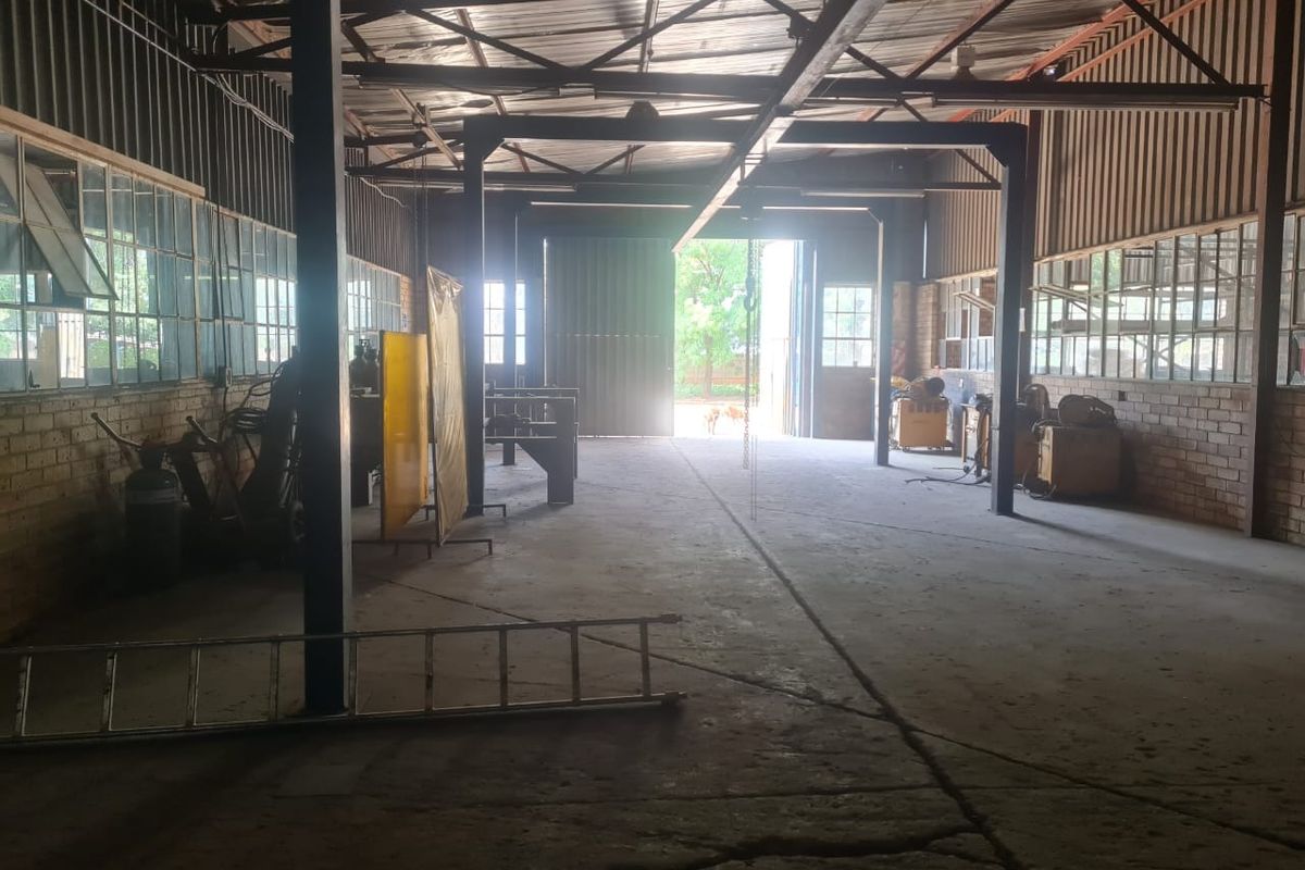House For Sale in Stilfontein Industrial - Photo 4