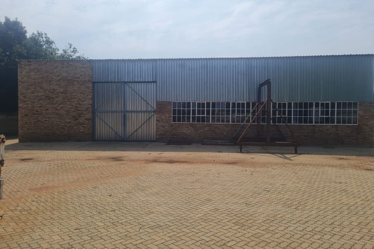 House For Sale in Stilfontein Industrial - Photo 2