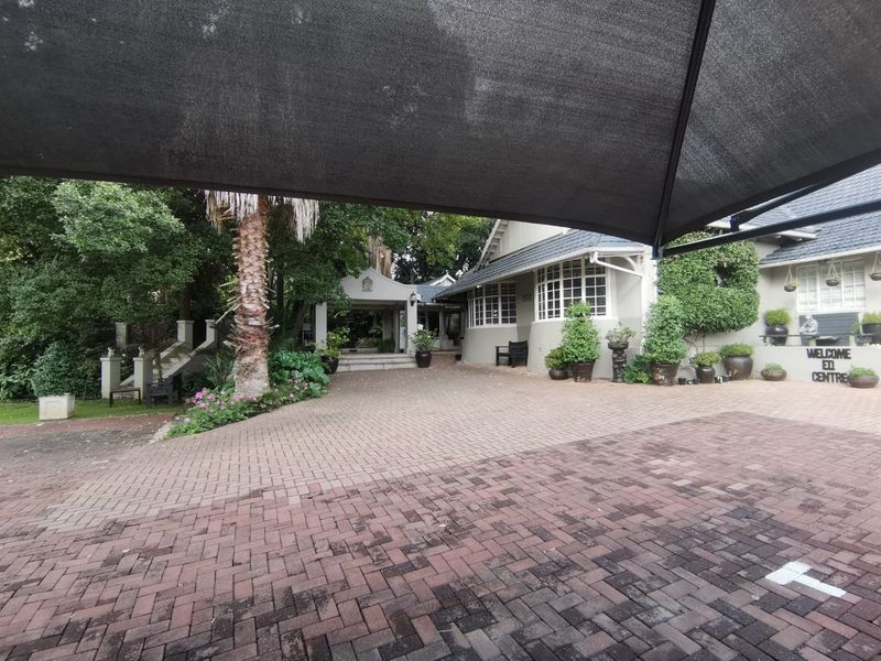 Commercial To Rent in Saxonwold - Photo 4