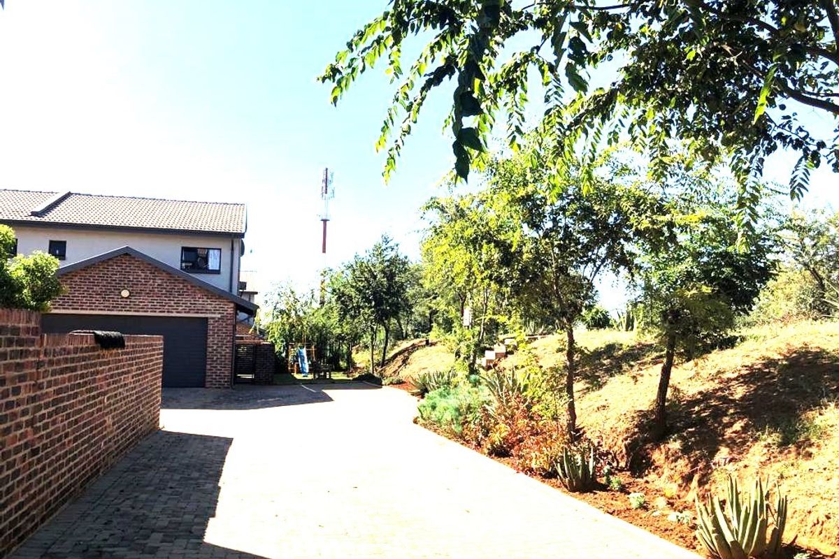 Townhouse For Sale in Montana - Photo 2