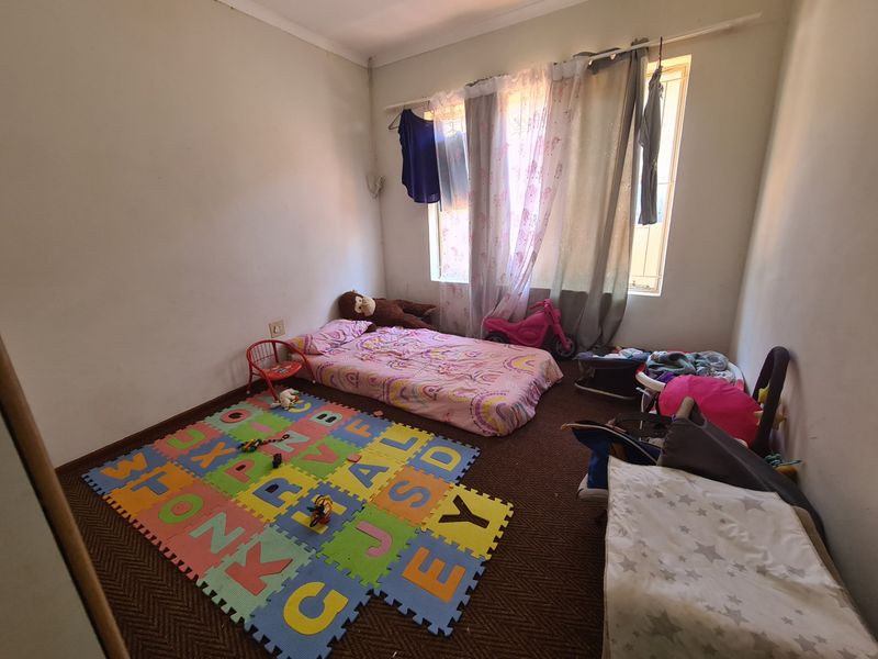 Townhouse For Sale in Bendor - Photo 9