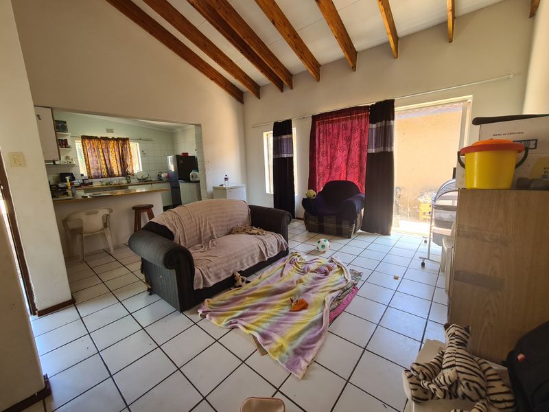 Townhouse For Sale in Bendor - Photo 4