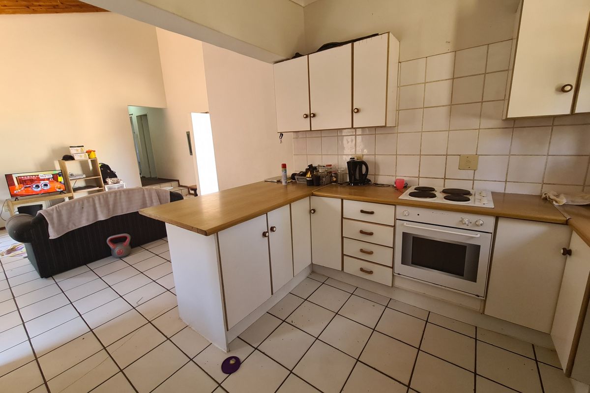 Townhouse For Sale in Bendor - Photo 5