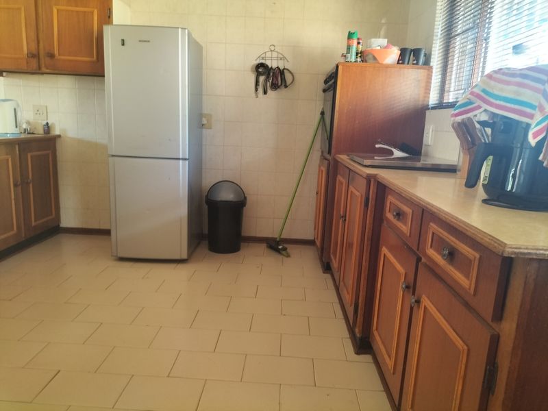 House For Sale in Stilfontein Ext 4 - Photo 7