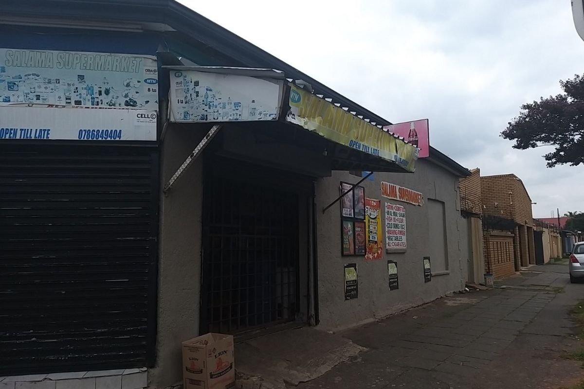 House For Sale in Mayfair - Photo 3