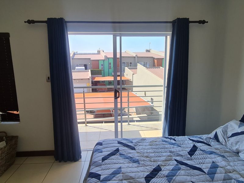 Townhouse For Sale in Bendor - Photo 8