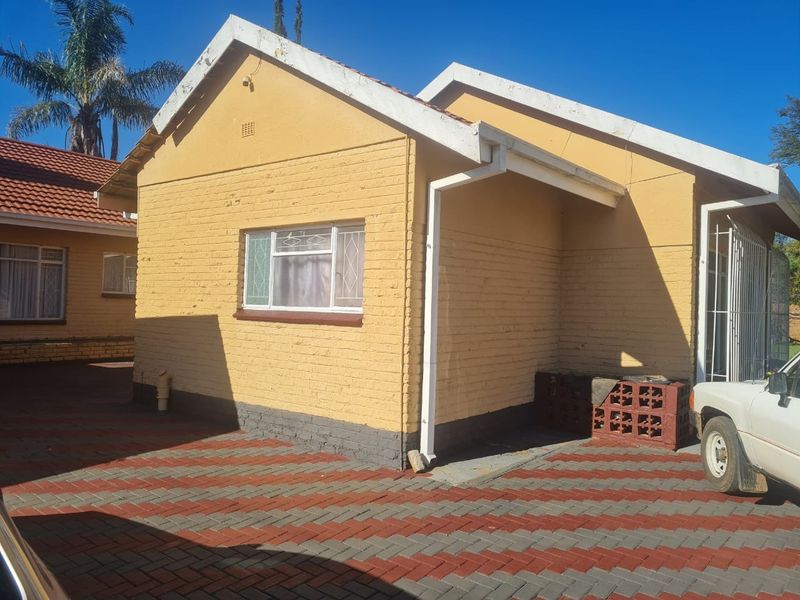 House For Sale in Neserhof - Photo 3