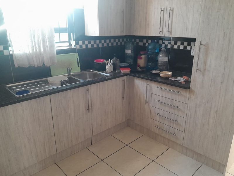 House For Sale in Ellaton - Photo 4