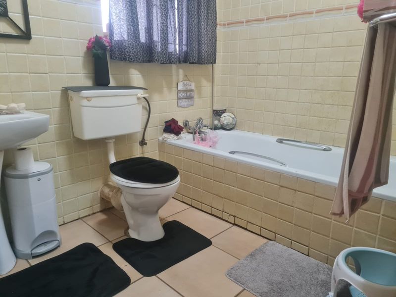 House For Sale in Meiringspark - Photo 7