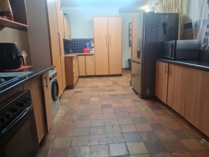 House For Sale in Meiringspark - Photo 3