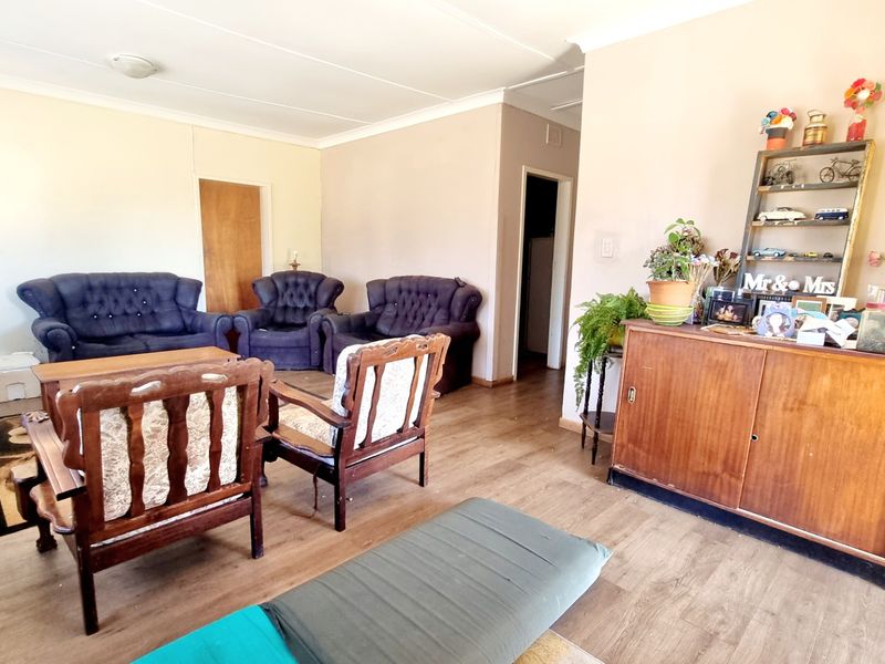 House For Sale in Ventersdorp Central - Photo 3