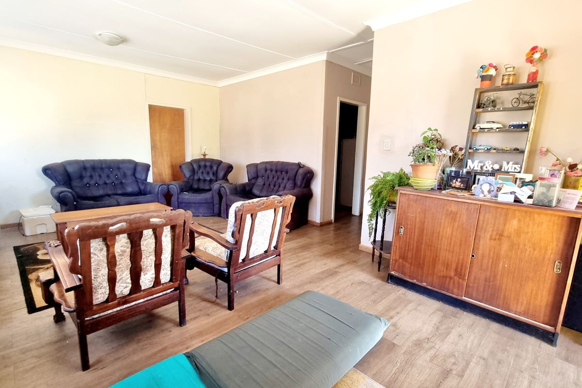 House For Sale in Ventersdorp Central - Photo 3