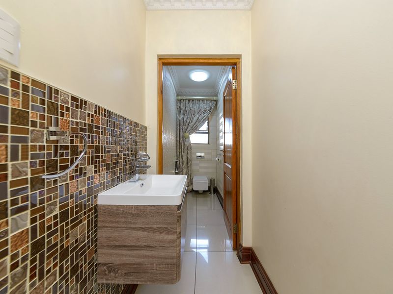 House For Sale in Raslouw Glen - Photo 10