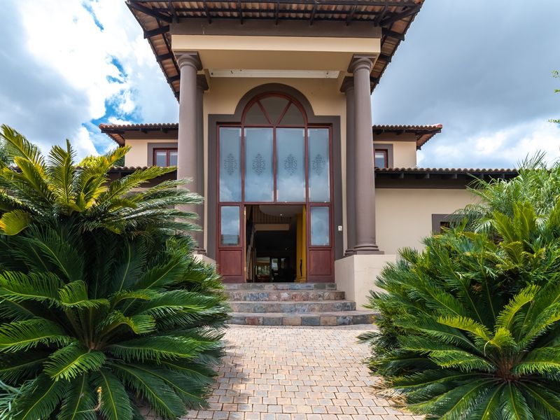 House For Sale in Blue Valley Golf Estate - Photo 2