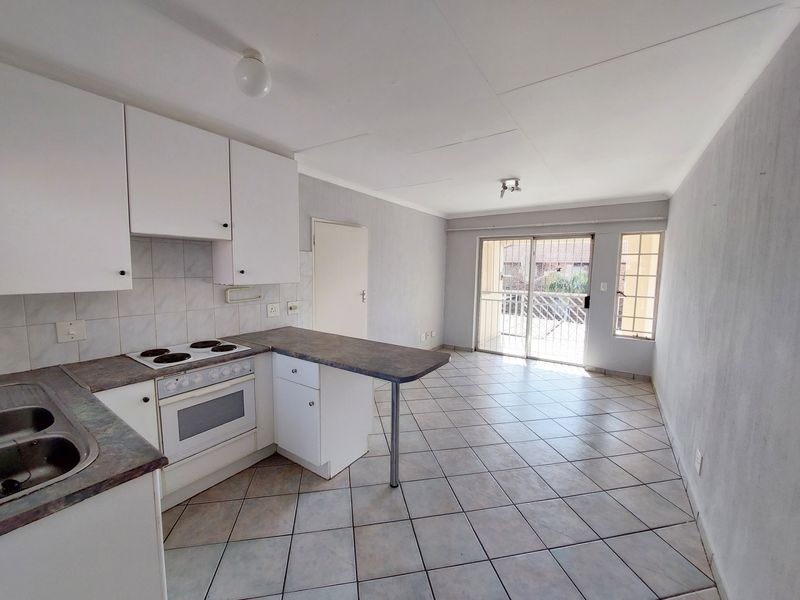 Apartment For Sale in Highveld - Photo 2