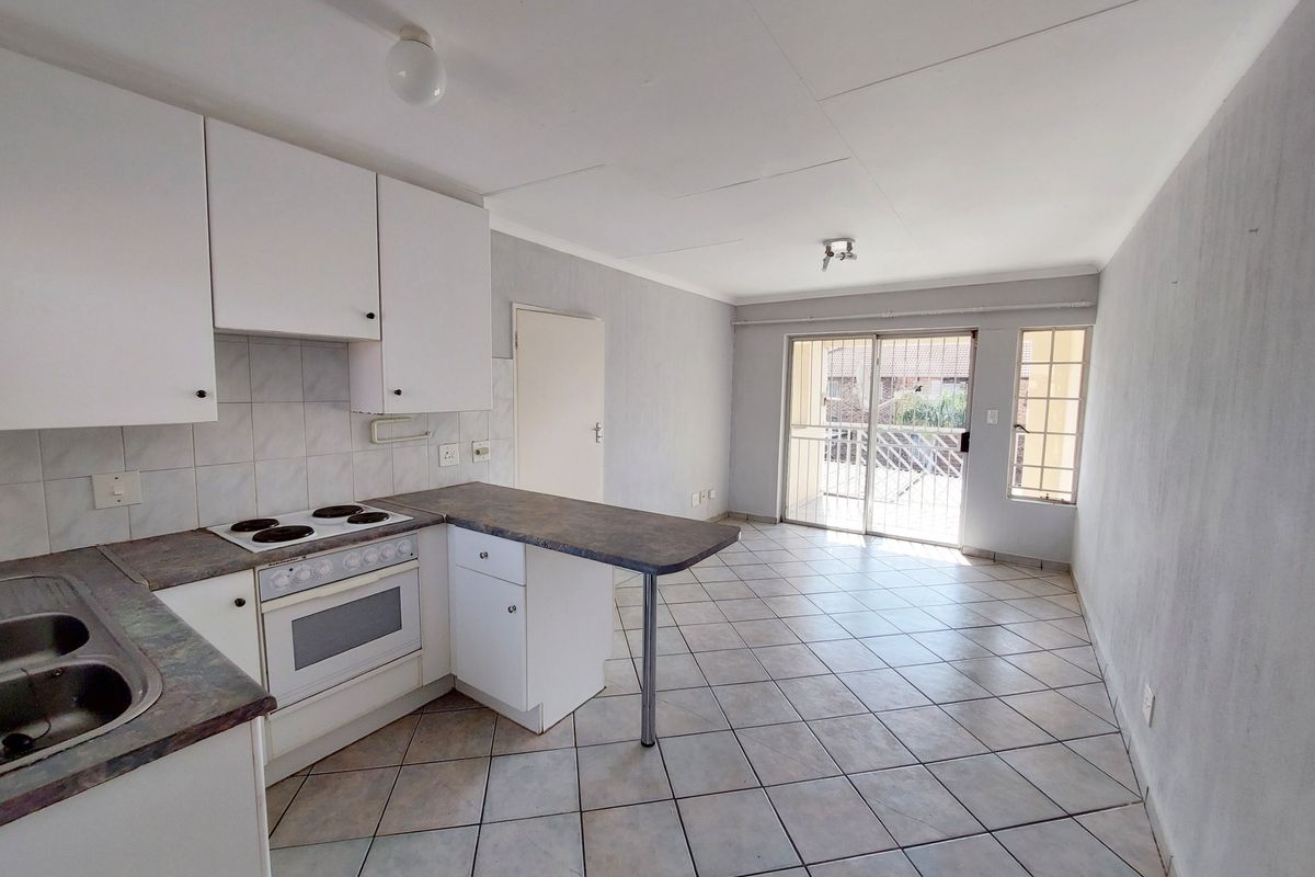 Apartment For Sale in Highveld - Photo 2