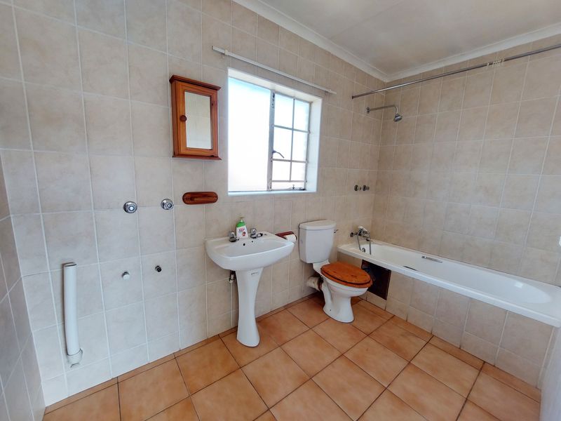 Apartment For Sale in Highveld - Photo 8