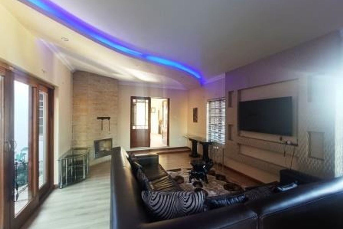 House For Sale in Stone Ridge - Photo 4