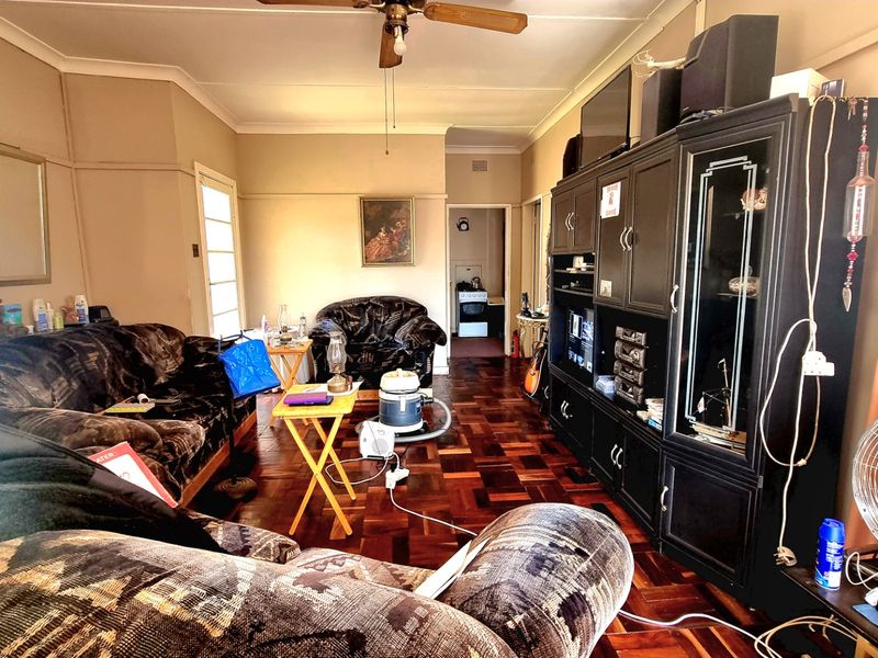 House For Sale in Stilfontein Ext 1 - Photo 7