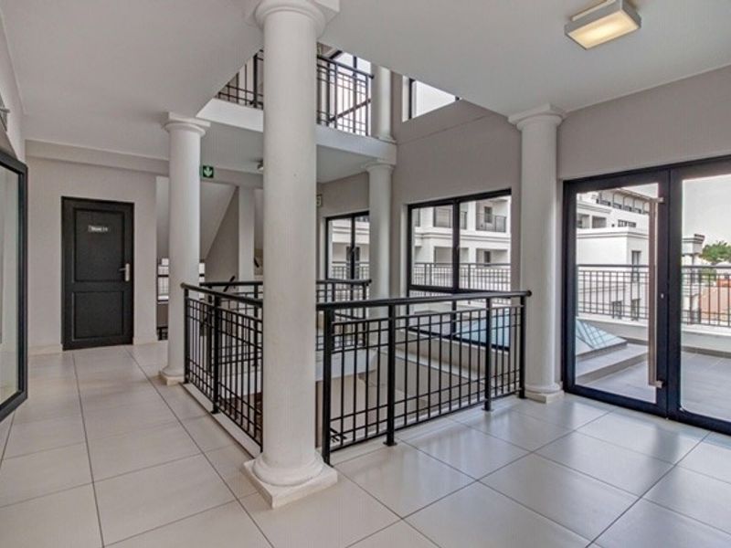 Apartment For Sale in Edenburg - Photo 2