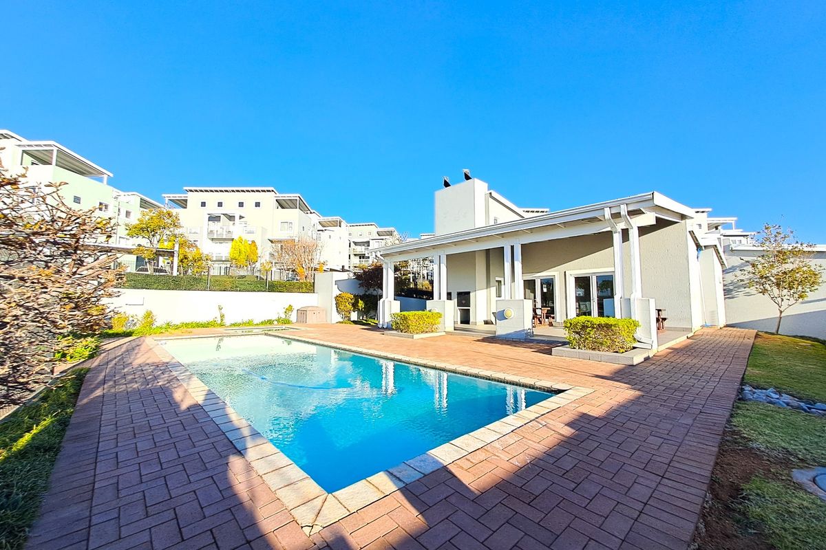 Apartment For Sale in Paulshof - Photo 4