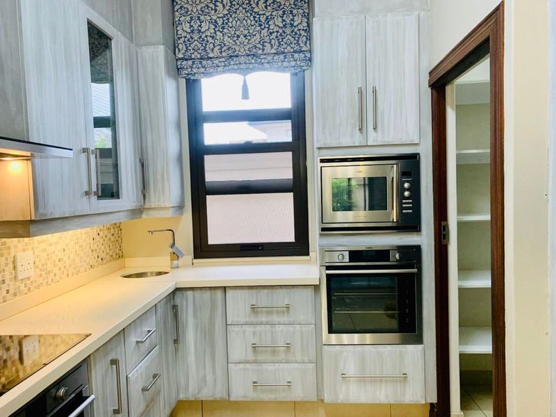 House To Rent in Lombardy Estate - Photo 7