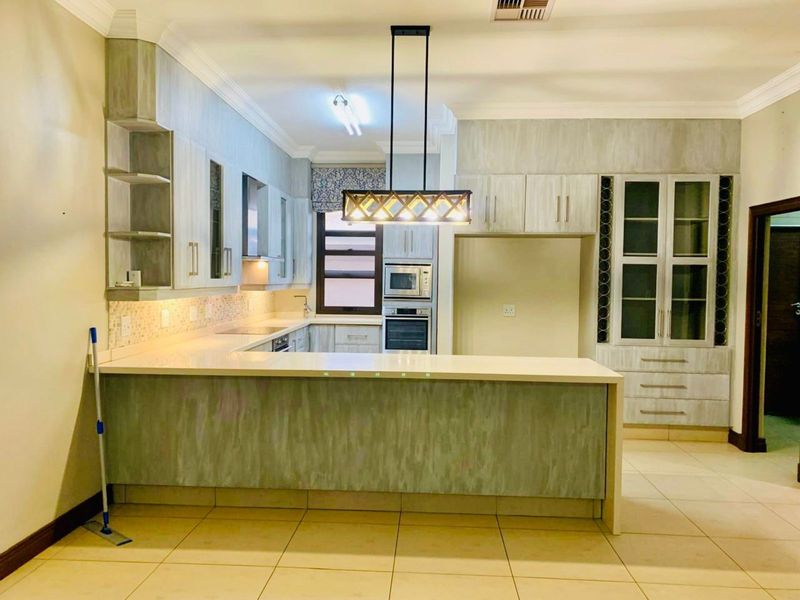 House To Rent in Lombardy Estate - Photo 5