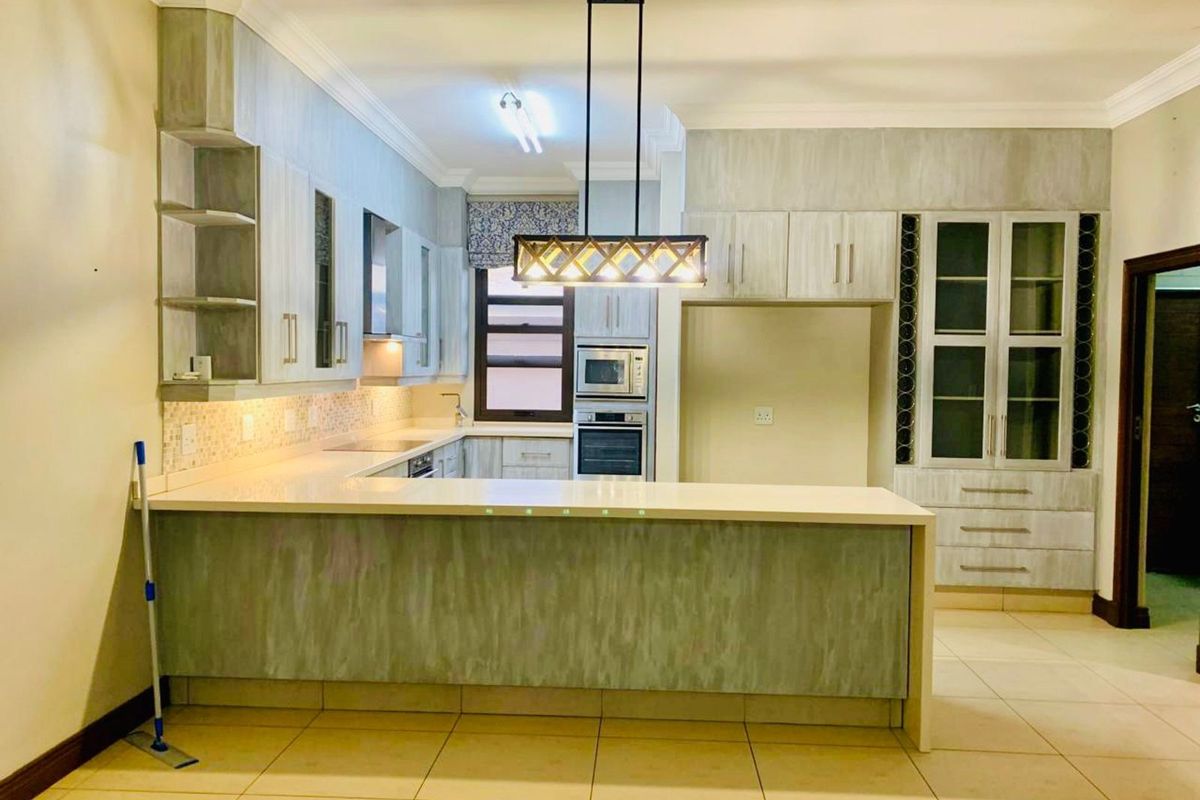 House To Rent in Lombardy Estate - Photo 5