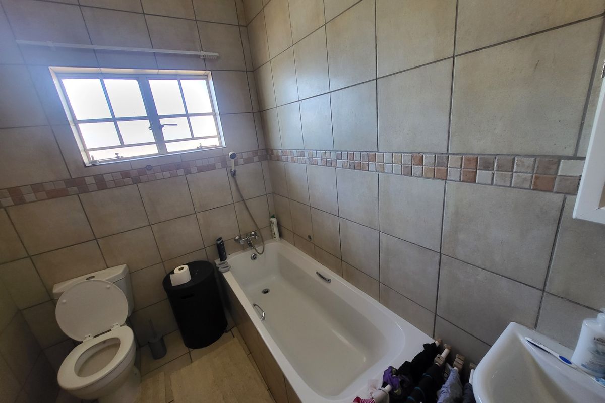 House For Sale in Burgersfort Central - Photo 3