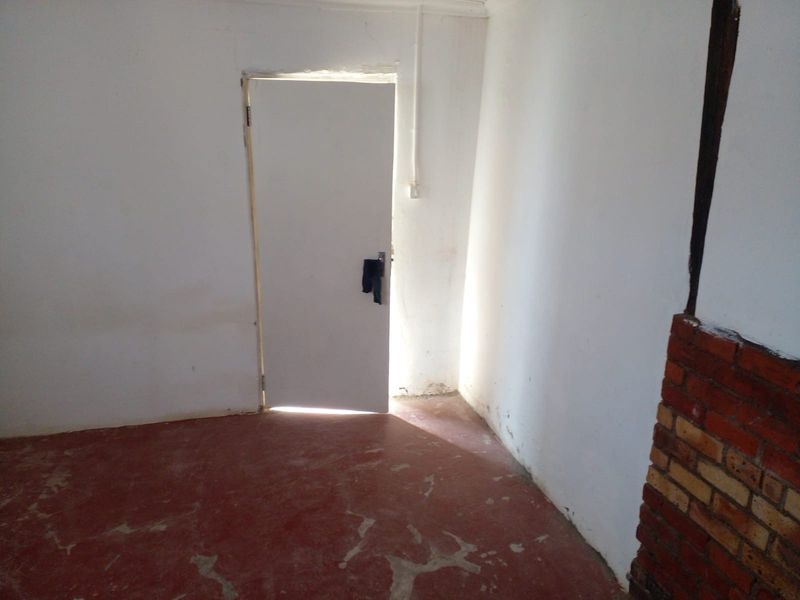 House For Sale in Mauersnek - Photo 3