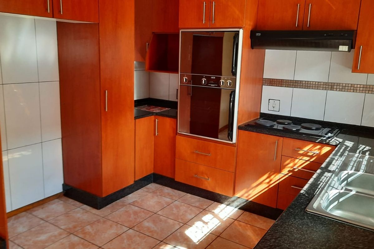 House For Sale in Bendor - Photo 5