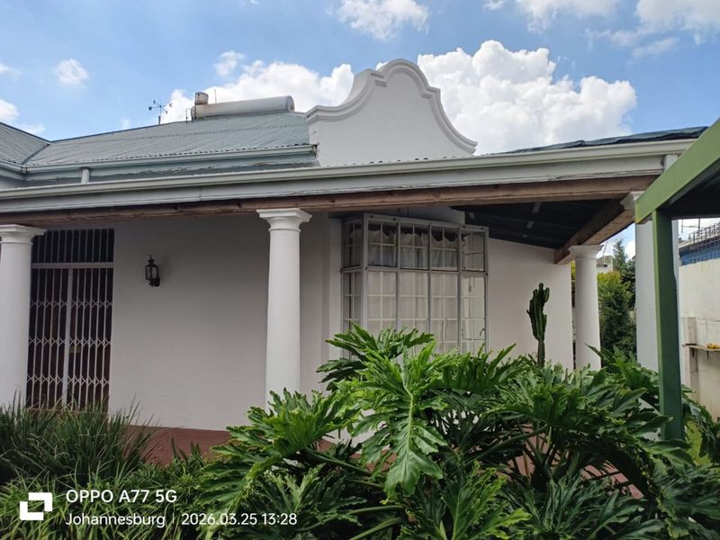 House For Sale in Brixton - Photo 2