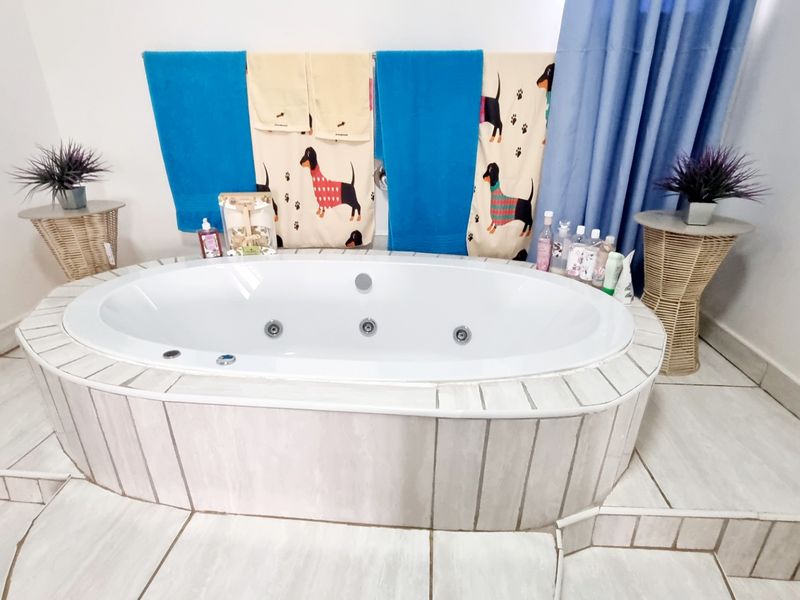 House For Sale in Stilfontein Ext 3 - Photo 4