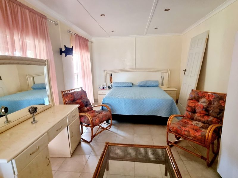 House For Sale in Stilfontein Ext 3 - Photo 10