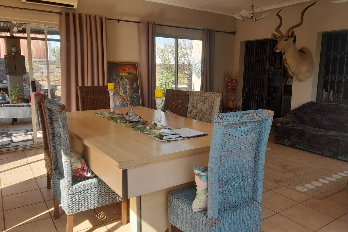 House For Sale in Kuruman Central - Photo 2