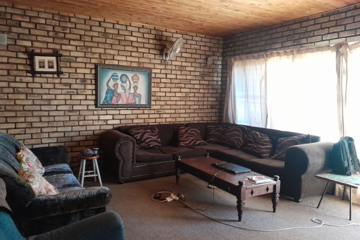 House For Sale in Kuruman Central - Photo 4