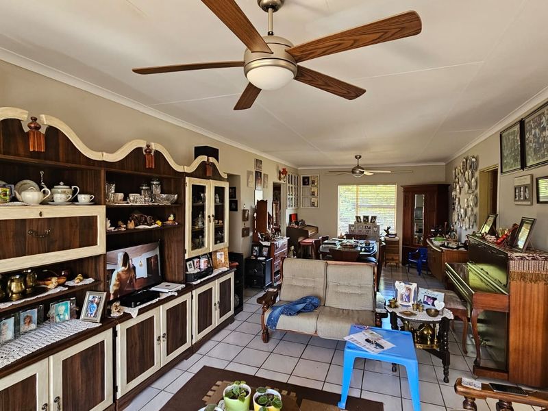 House For Sale in Lydenburg Central - Photo 9