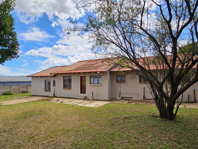 House For Sale in Lydenburg Central - Photo 5