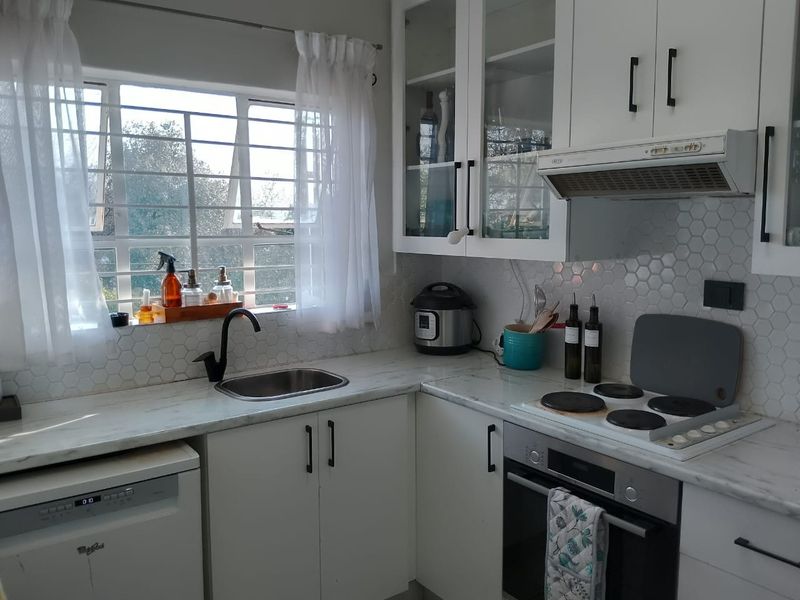 Apartment To Rent in Linden - Photo 4