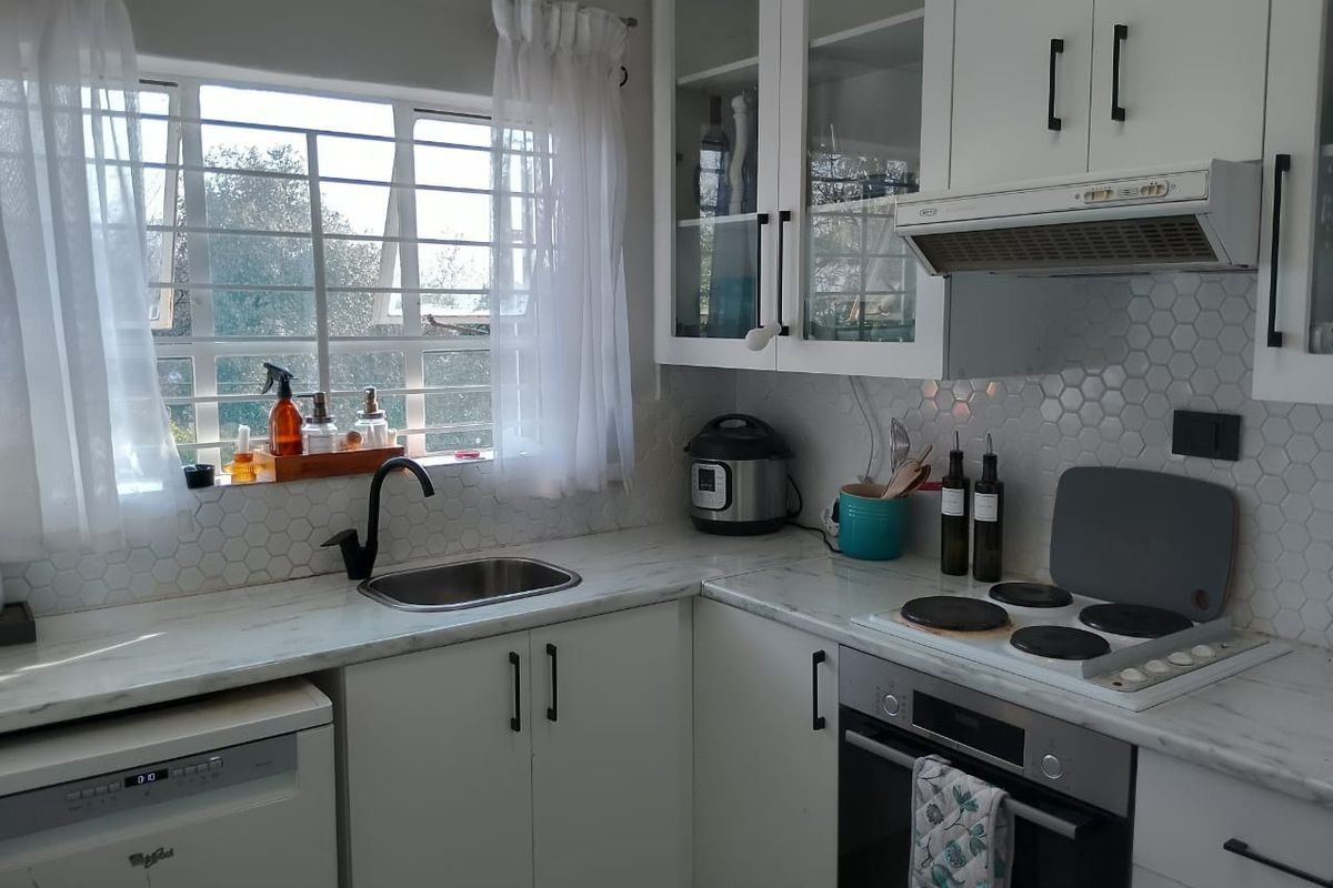 Apartment To Rent in Linden - Photo 4
