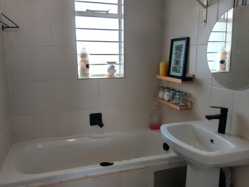 Apartment To Rent in Linden - Photo 10