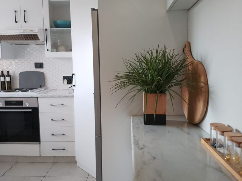 Apartment To Rent in Linden - Photo 8