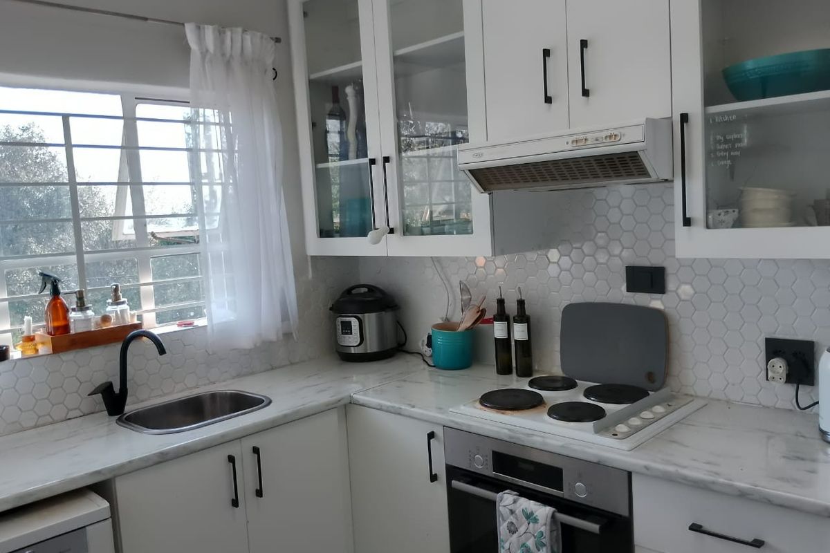 Apartment To Rent in Linden - Photo 3