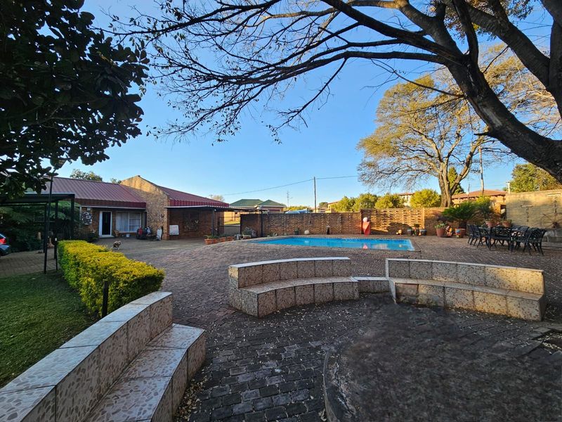 House For Sale in Lydenburg Central - Photo 7