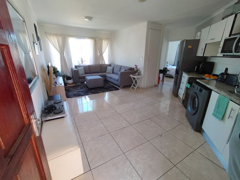 Apartment To Rent in Radiokop - Photo 2