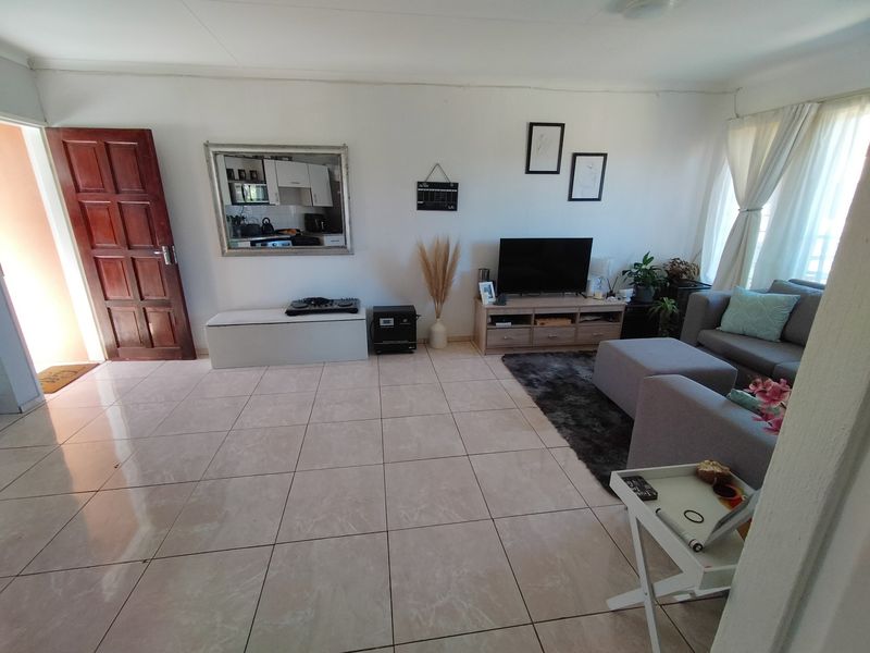 Apartment To Rent in Radiokop - Photo 5