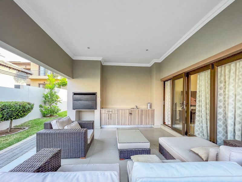 House For Sale in Blue Valley Golf Estate - Photo 2