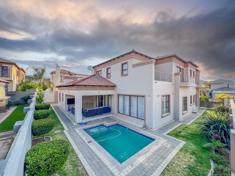 House For Sale in Blue Valley Golf Estate - Photo 4