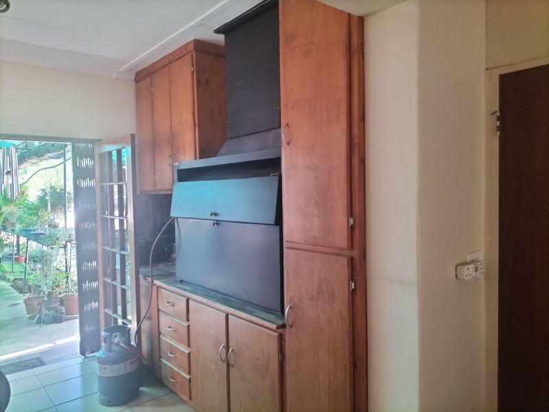 House For Sale in Stilfontein Ext 4 - Photo 7