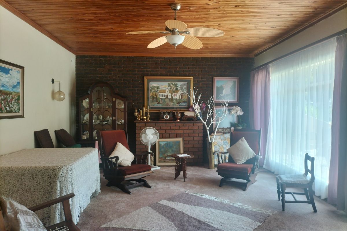 House For Sale in Stilfontein Ext 4 - Photo 3